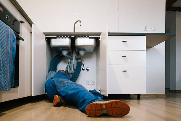 Professional Leak Detection technician working in New Castle, AL